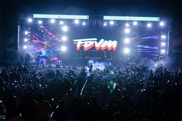 FDVM performing at Mountain Dew Solis Karachi